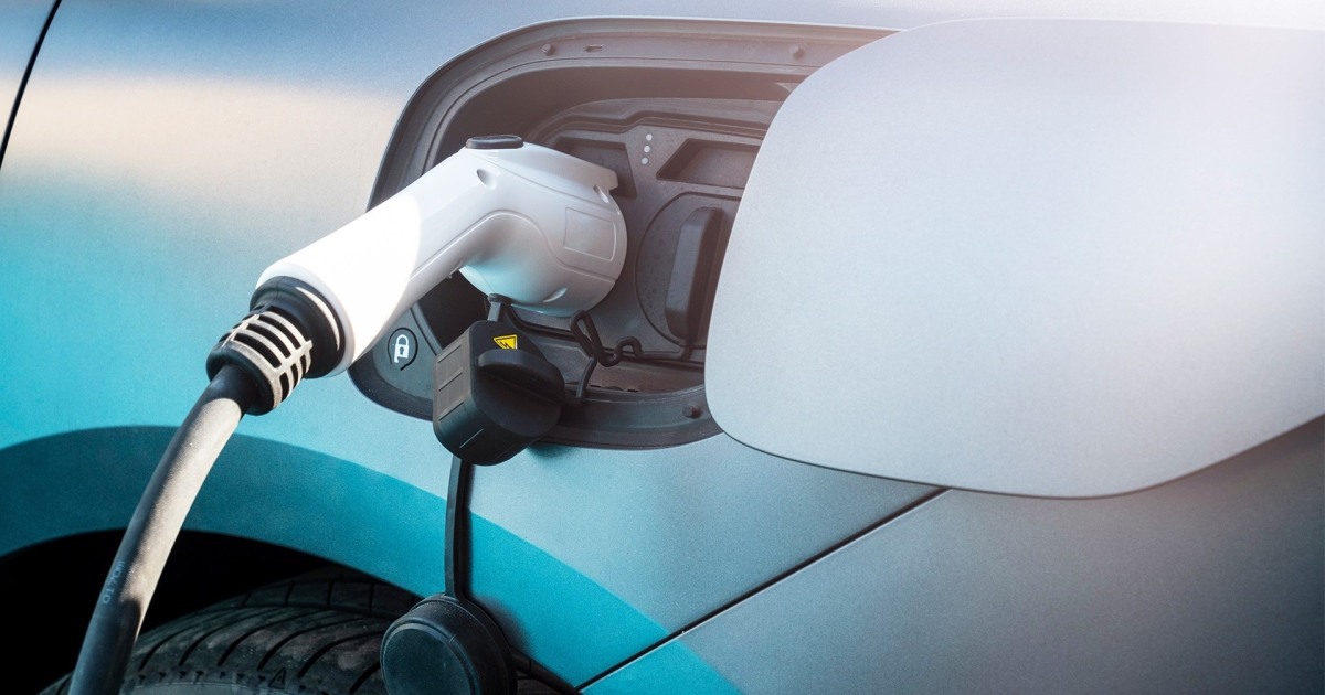 Os altos preços da gasolina e dos carros colocam os carros elétricos chineses proibidos em foco para os consumidores dos EUA
