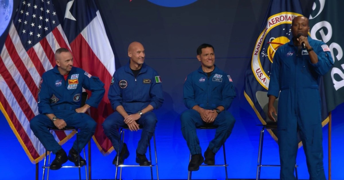 NASA reveals the new Artemis III crew