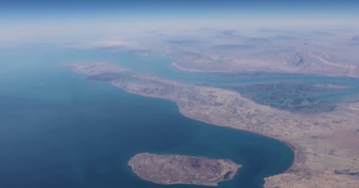 U.S. lifts naval blockade of the Strait of Hormuz and Iranian ports