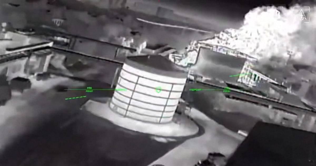 Militares ucranianos divulgam vídeo mostrando ataque à Crimeia controlada pela Rússia Militares ucranianos divulgam vídeo mostrando ataque à Crimeia controlada pela Rússia