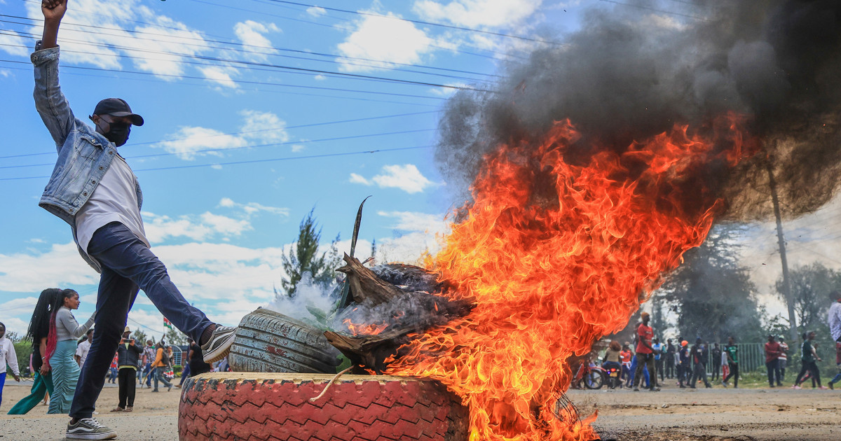 Protests erupt over U.S. Ebola quarantine center in Kenya