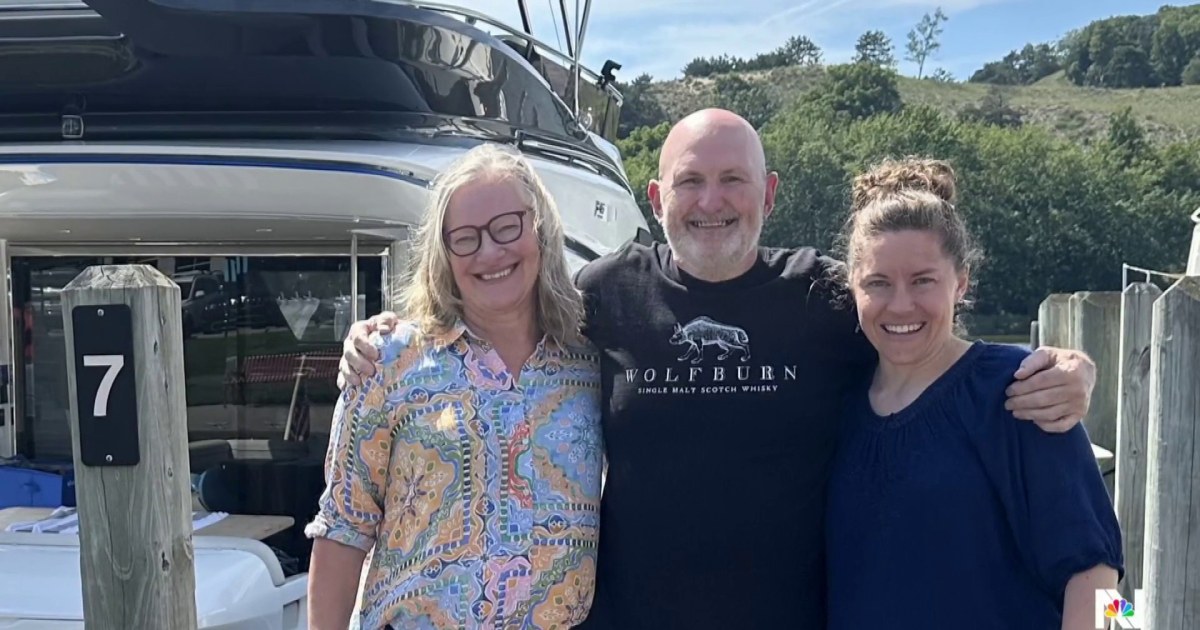 Good News: Man reunites with nurses who saved his life