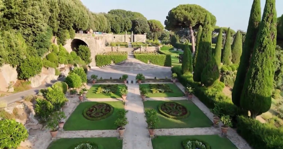 Um raro vislumbre dos jardins da residência de verão do Papa