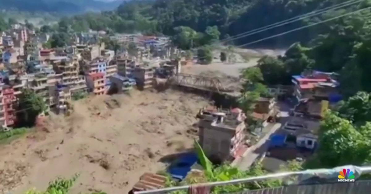 American tourists among hundreds missing after deadly floods in Nepal American tourists among hundreds missing after deadly floods in Nepal