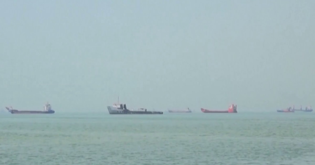 U.S. strikes Iran for first time in weeks U.S. strikes Iran for first time in weeks