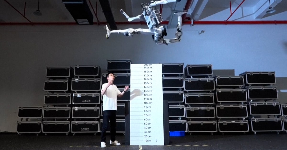 Unitree unveils ‘Superman’ humanoid robot
