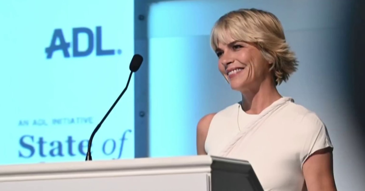 Selma Blair arrested for allegedly assaulting two flight attendants - BERITAJA