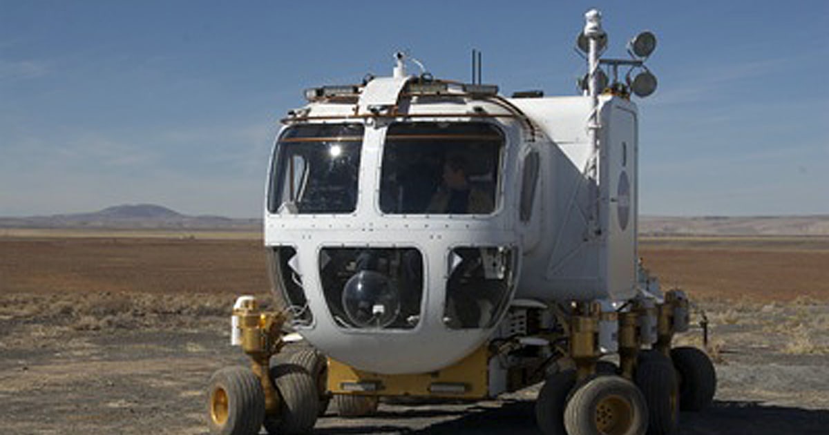 Astronauts ride in style in new moon truck