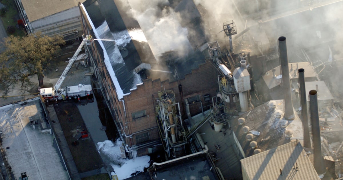 4 found dead in Ga. sugar refinery blast