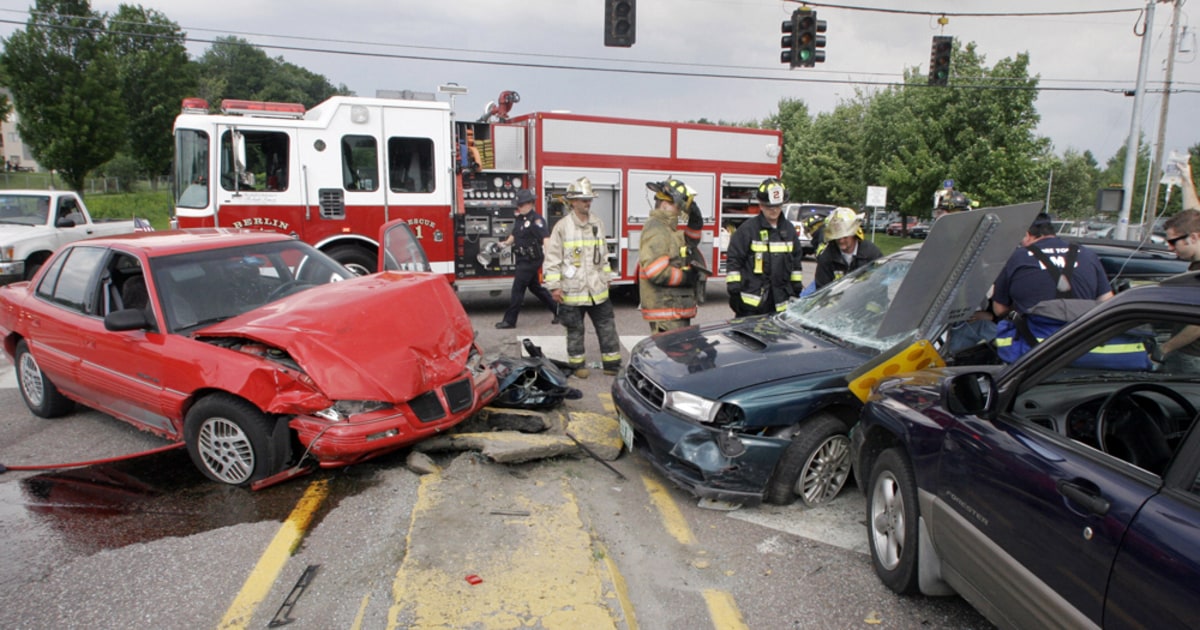 Study traffic crashes cost 164 billion a year