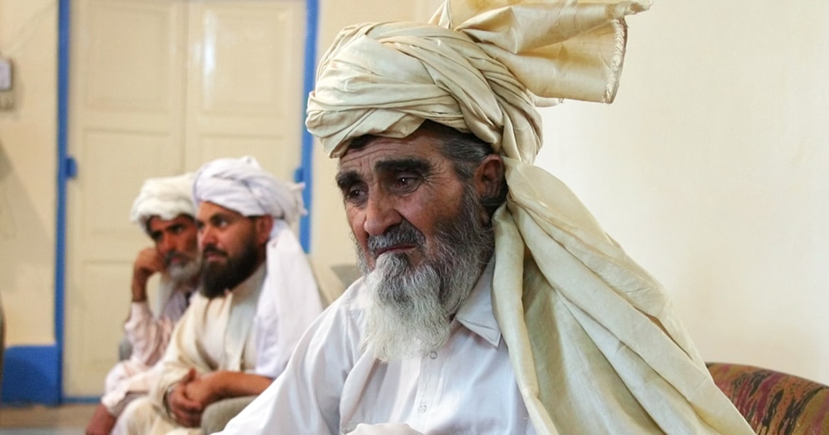 Pakistan Reeda Pakistani tribesmen to negotiate on al-Qaida