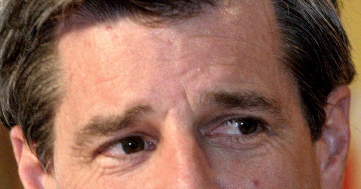 Bremer says U.S. will leave Iraq if new government asks