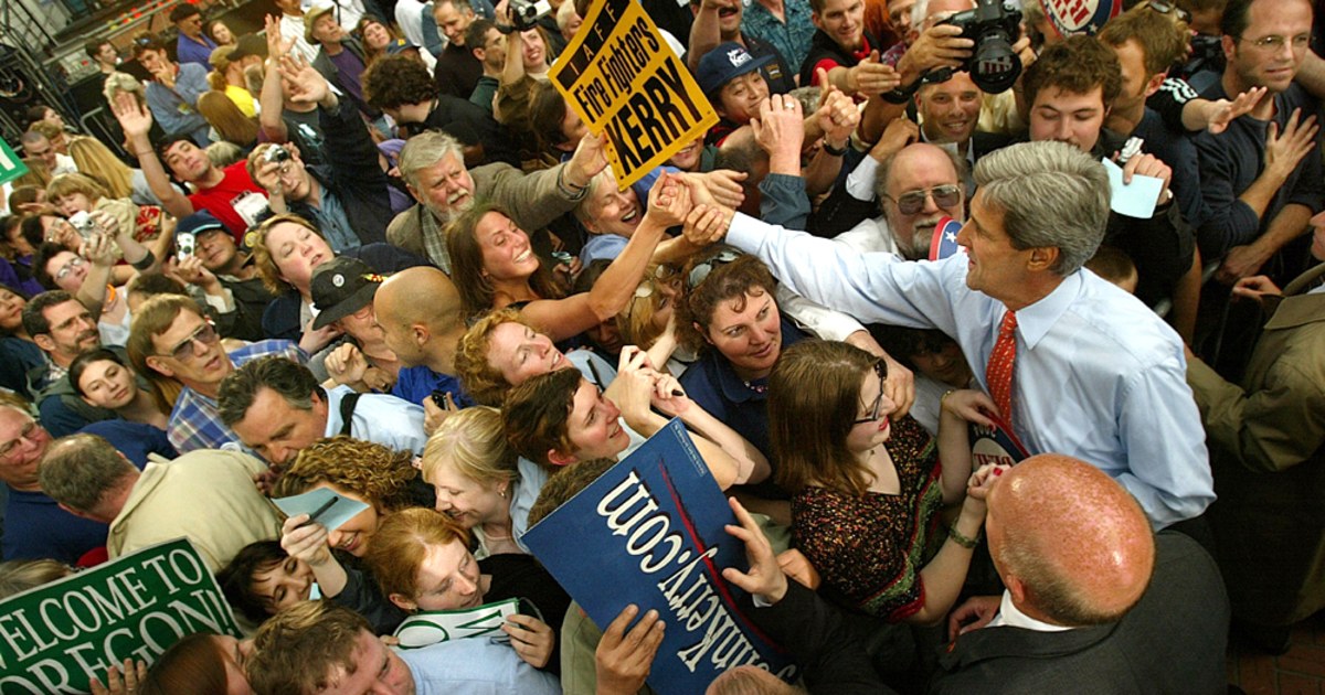 Kerry leads Dem attack on gas prices