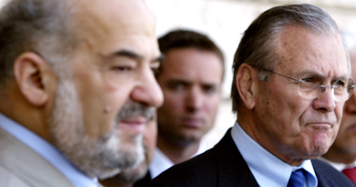 Rumsfeld makes surprise visit to Baghdad