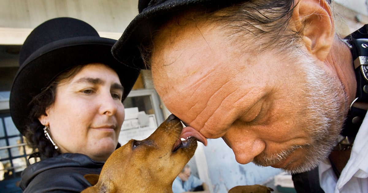 Katrina survivors face dilemma over pets