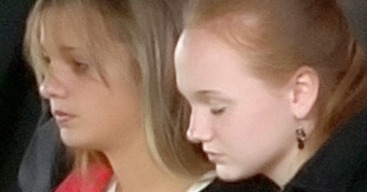 What does courting a girl mean picture