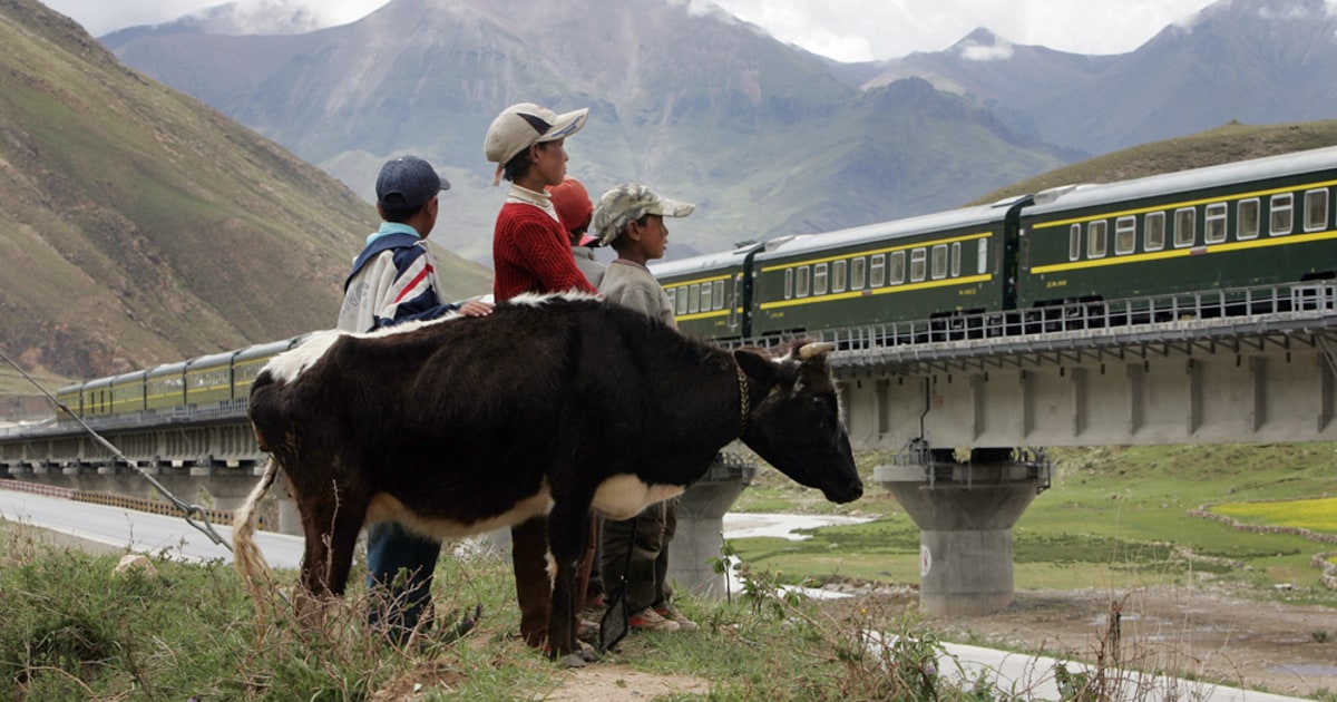 Riding the rails to Lhasa