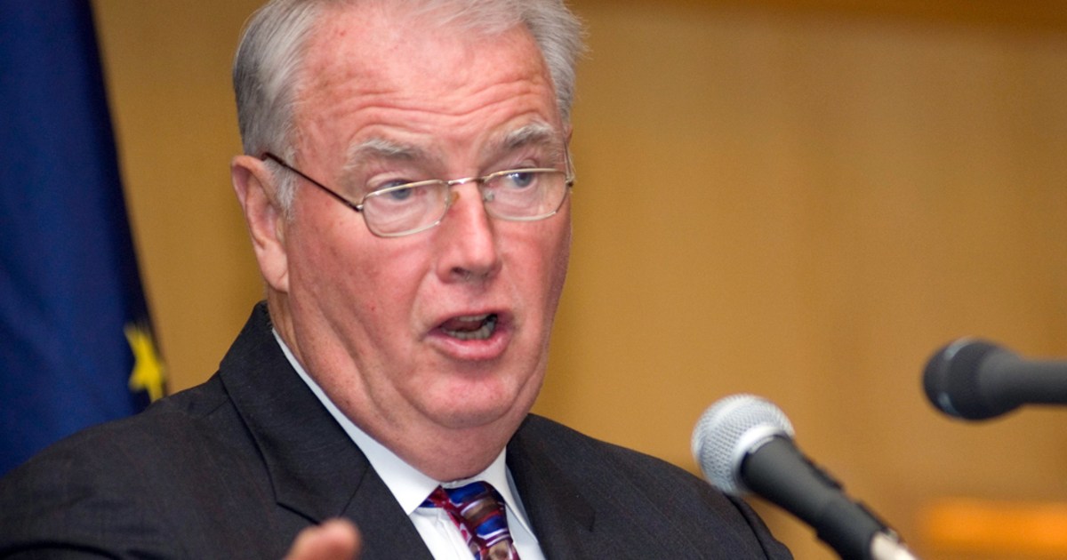 Alaskans get 1,107 check — just for living there