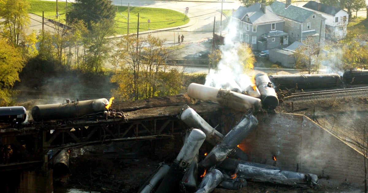 Pa. rail crews clear wreckage of derailed train