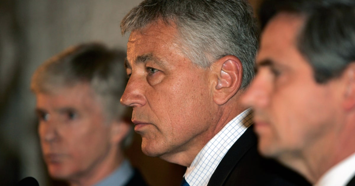Hagel hints of independent presidential run