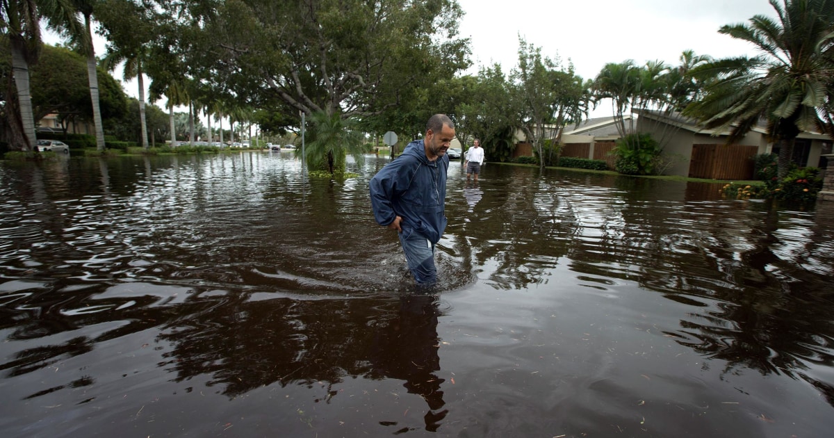 Nearly 2 Feet of Rain in 24 Hours Hits South Florida