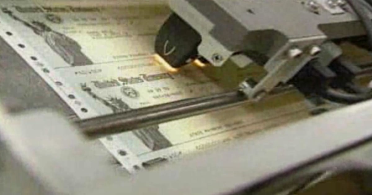 Identity Thieves Target Tax Refunds