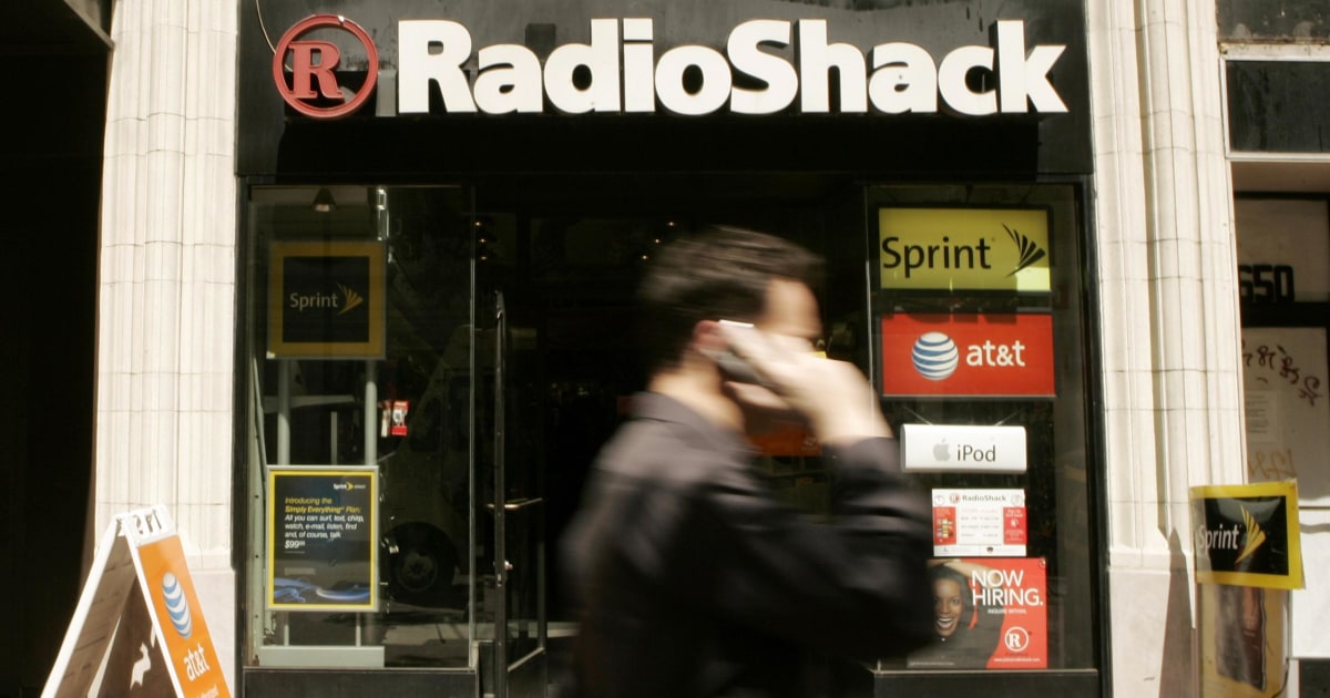 Struggling RadioShack to Close About 500 Stores, Report Says