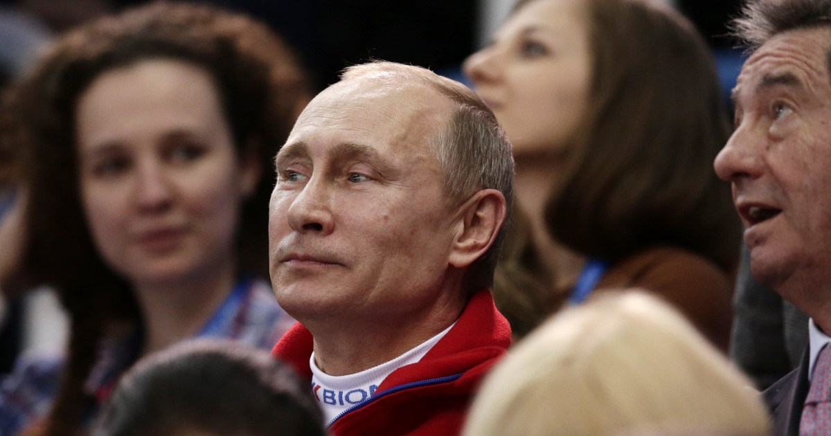 Winter Olympics 2014: Russia's ice hockey poster boy fails to get President  Putin smiling, The Independent