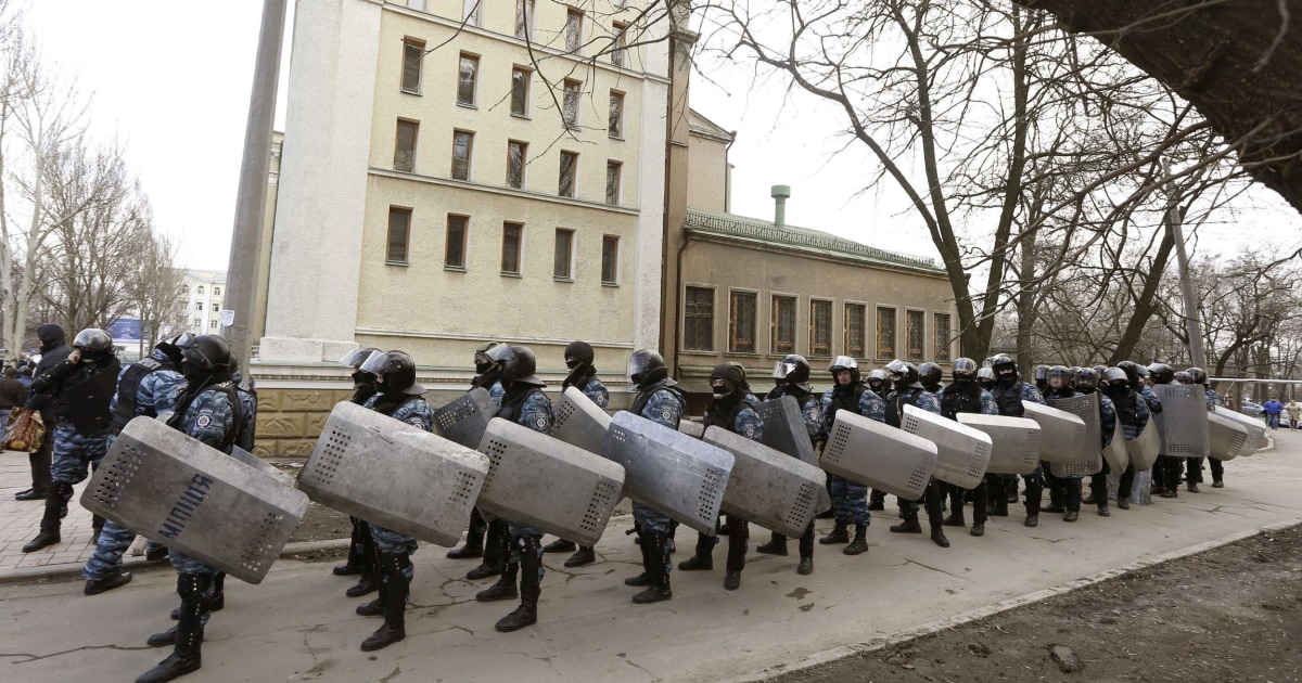 Ukraine Axes Berkut Riot Police Unit Accused of Killings