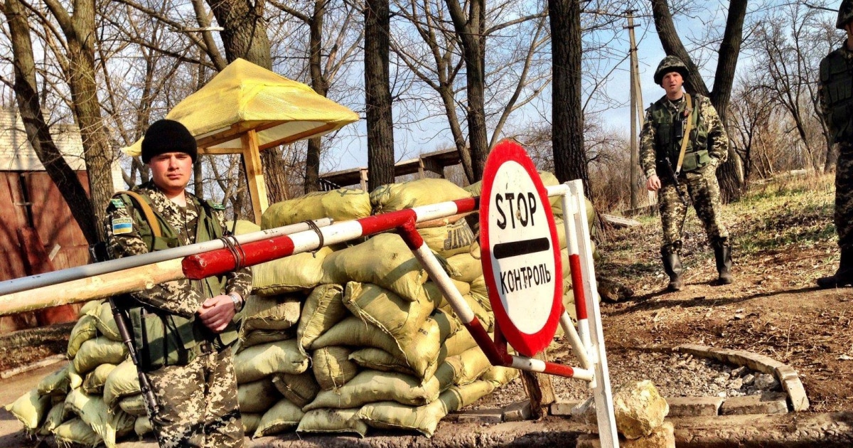 Makeshift Ukrainian Army Camp Gives Sense of 'Frontline' With Russia