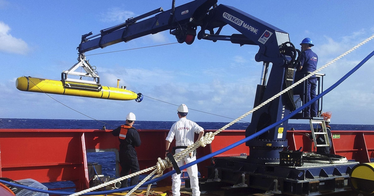 Searchers Get Robot Squad Ready to Hunt for Malaysian Jet Debris