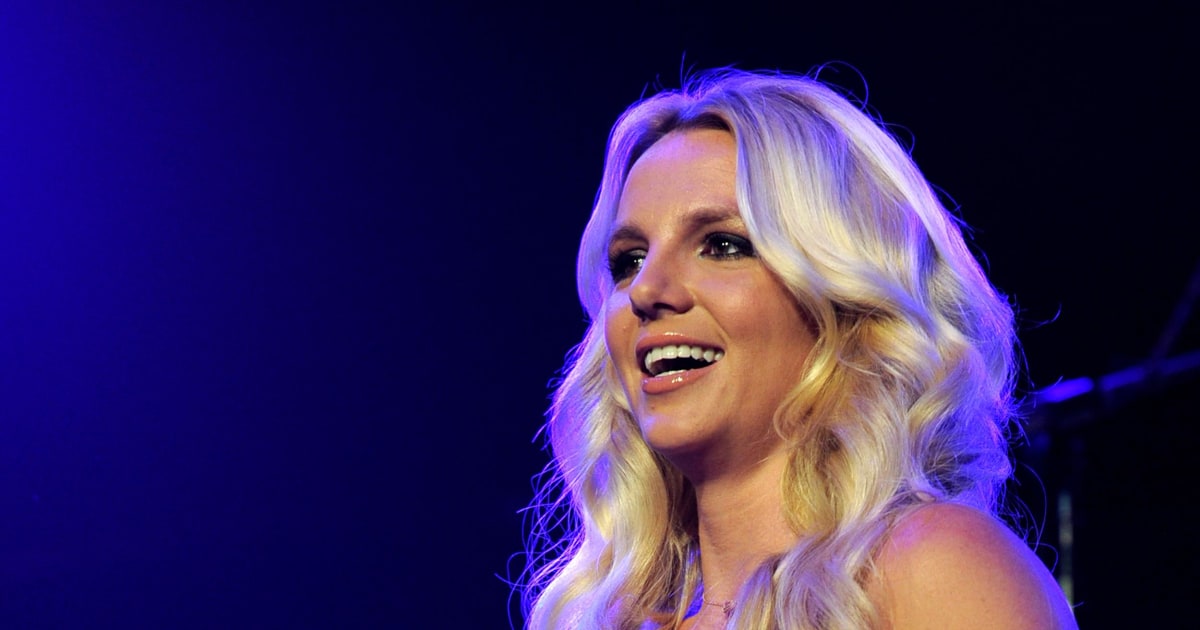 Dancer Sues Britney Spears: Baby, Don't Hit Me One More Time