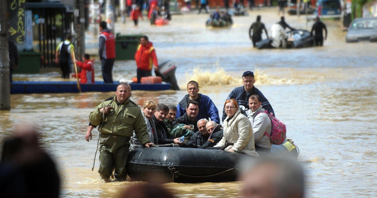 Floods In Bosnia Trigger Landslides Thousands Flee High Water   140518 Serbia Flooding Evacuation 8a 