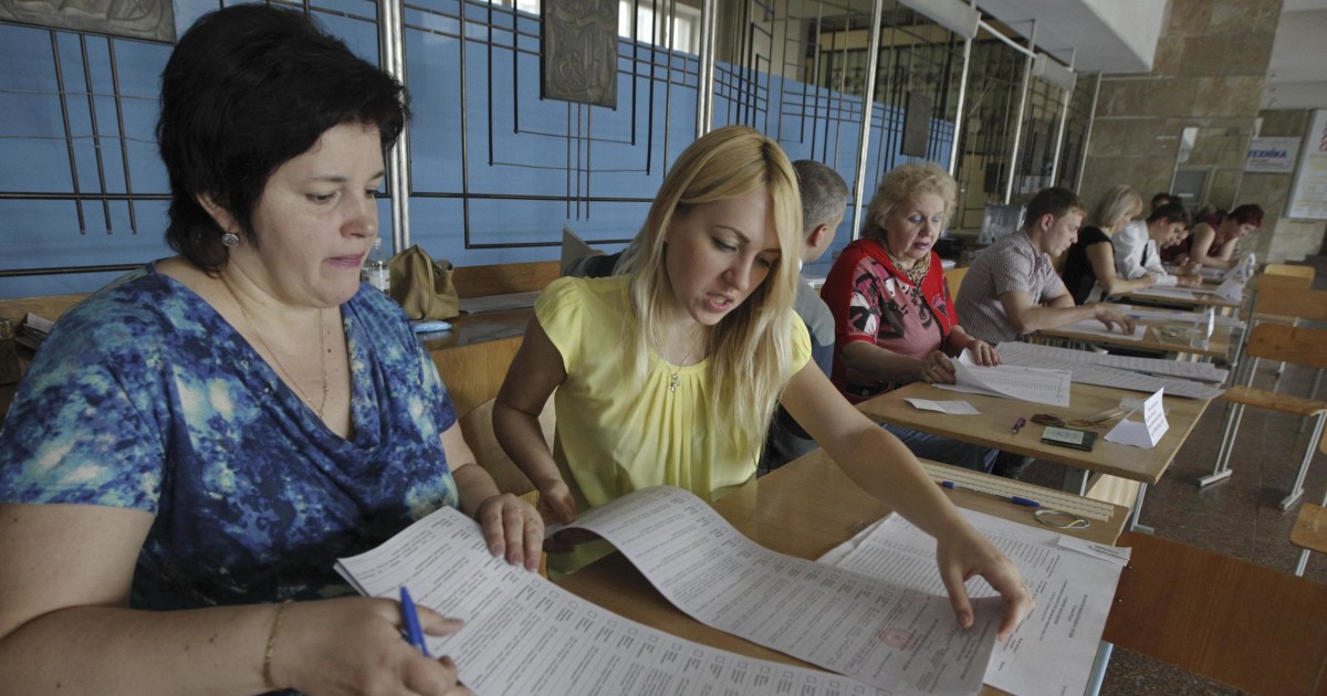 Ukraine's Presidential Election Starts Under Cloud