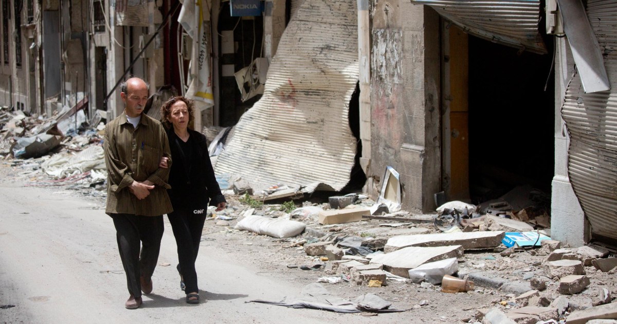 Plants, Books Help Syrian Survive 700Day Blockade of Homs