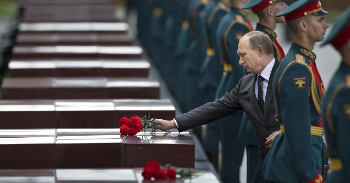 Putin Pushes for Ukraine Compromise, Backs Cease-Fire