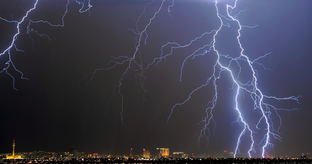 lightning strikes southern california