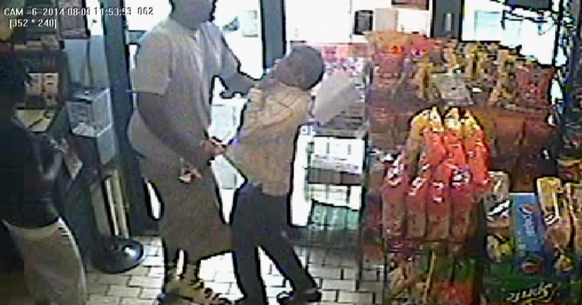 Surveillance shows looting of shoe store near Ferguson night after