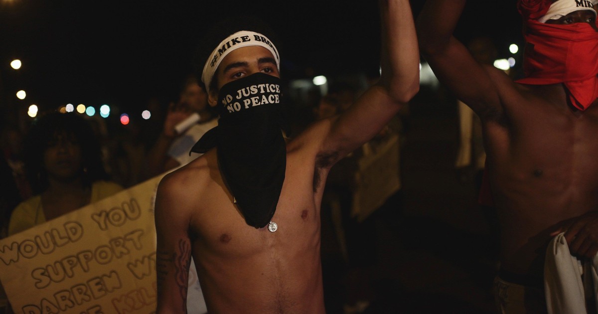 'Marching All Night Long': Protesters Return to Ferguson for Another Night
