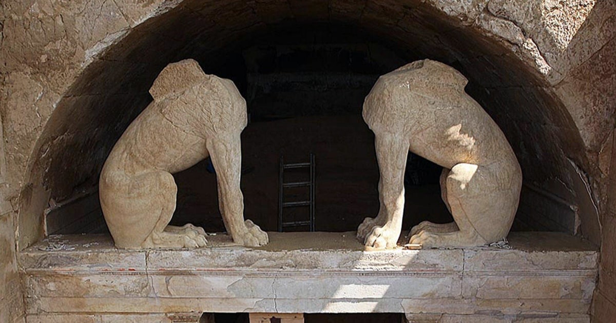 Ancient tomb. Сфинкс древняя Греция. Greek Tombs handshake.