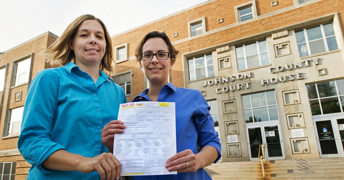 kansas-court-orders-halt-to-gay-marriage-licenses