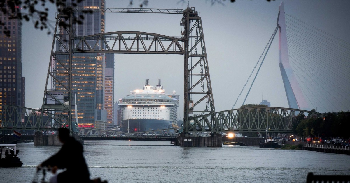 World's Biggest Cruise Ship Heads Home to Florida After Refit