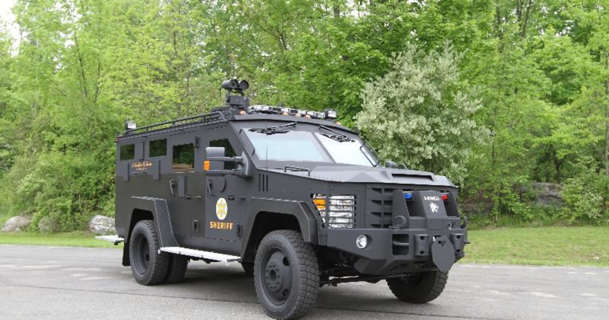 Бронеавтомобиль lenco bearcat. Lenco bearcat g3. Lenco bearcat g3. Lenco bearcat swat. Lenco bearcat lapd.