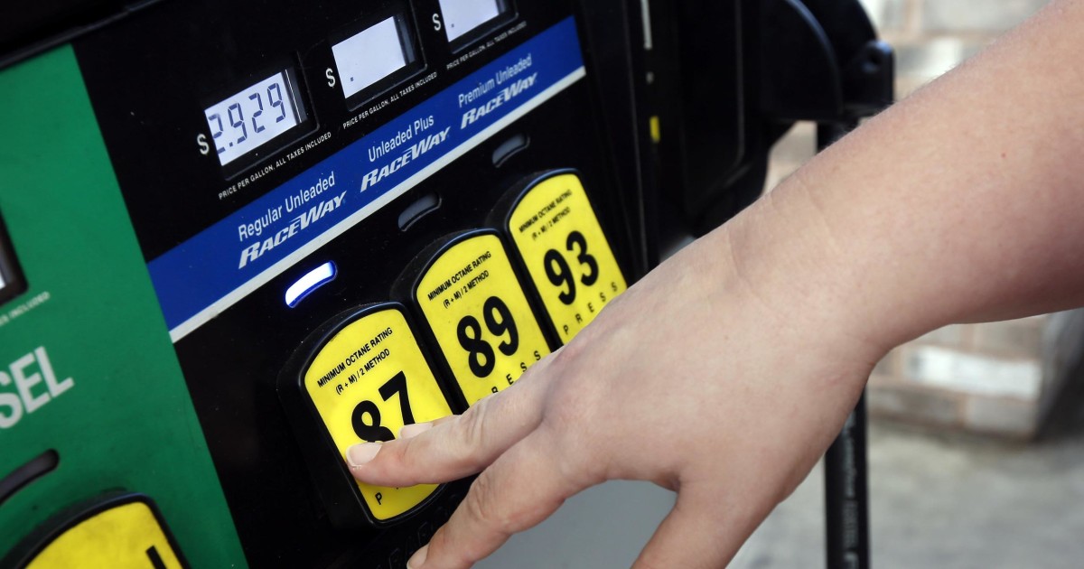 Gasoline Prices Drop to Cheapest in Nearly 4 Years