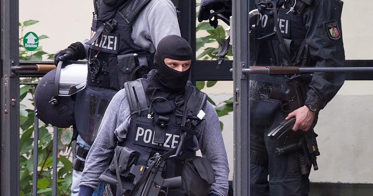 Germany Sends 240 Cops to Arrest Nine ISIS Suspects in Cologne