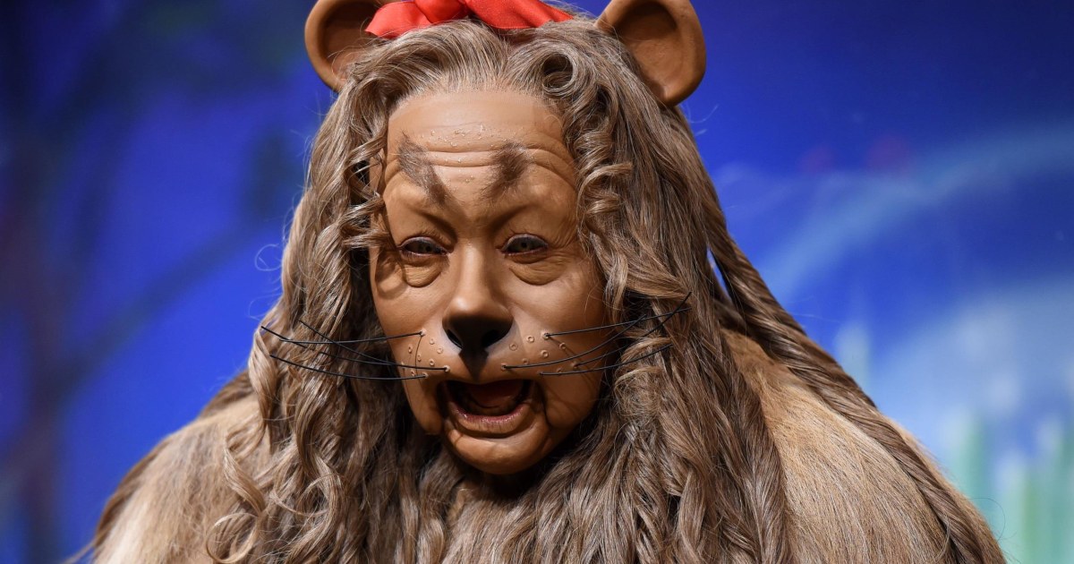 'Cowardly Lion' Costume Conjures Up Amazing Price at Auction