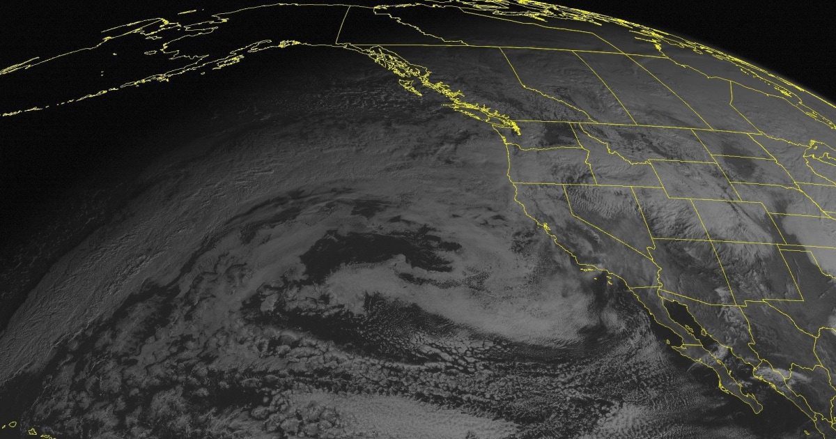 Winter Storms Loom Over Holiday Travel Week