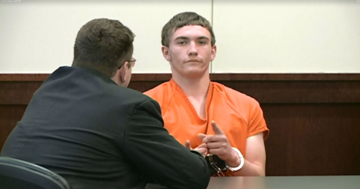 Kentucky Fugitive Teen Dalton Hayes Refuses to Stay in Courtroom