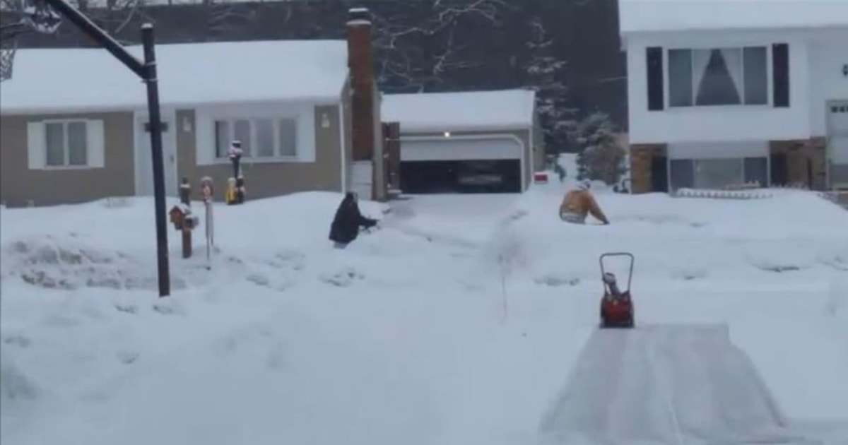 Snow Wars Ohio Neighbors Battle Over Sidewalk Shoveling Dispute