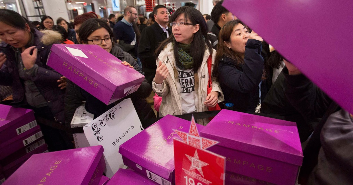 Amex, Macy's Behind First MultiStore Loyalty Card